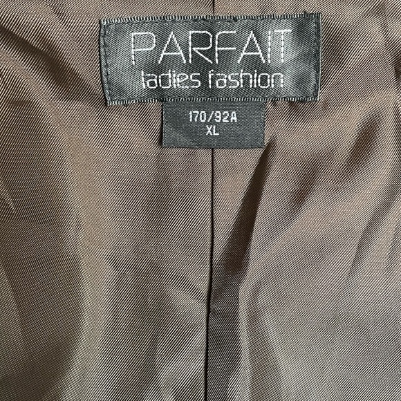 Genuine Leather Jacket - Picture 5 of 6